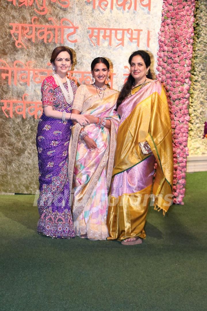 Neeta Ambani and Radhika Merchant snapped at Antilia for Ganesh Chaturthi