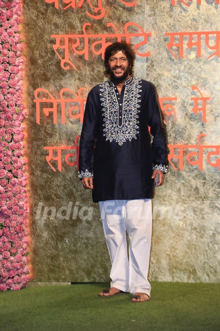 Chunky Panday snapped at Antilia for Ganesh Chaturthi