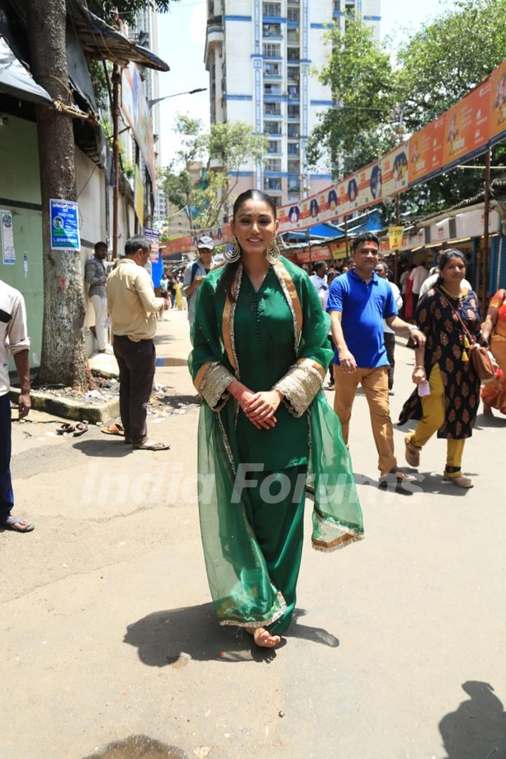 Sana Makbul snapped at Lalbhaug cha Raja