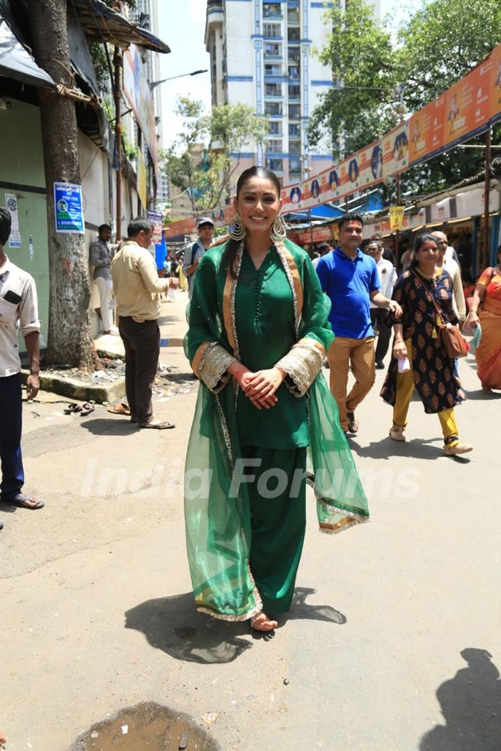 Sana Makbul snapped at Lalbhaug cha Raja