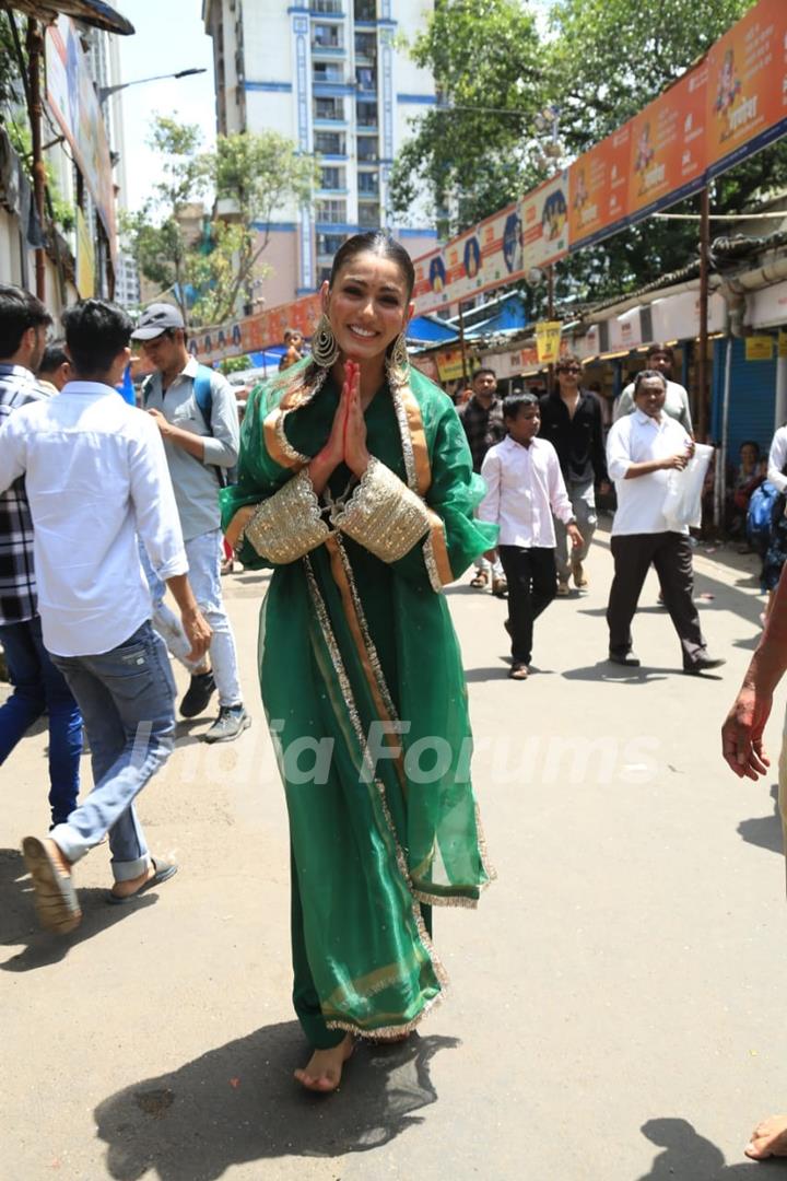 Sana Makbul snapped at Lalbhaug cha Raja