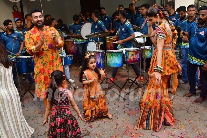 Shilpa Shetty and Raj Kundra snapped at their Ganapati Bappa Visarjan