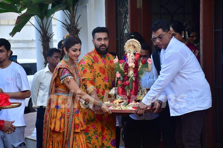 Shilpa Shetty and Raj Kundra snapped at their Ganapati Bappa Visarjan