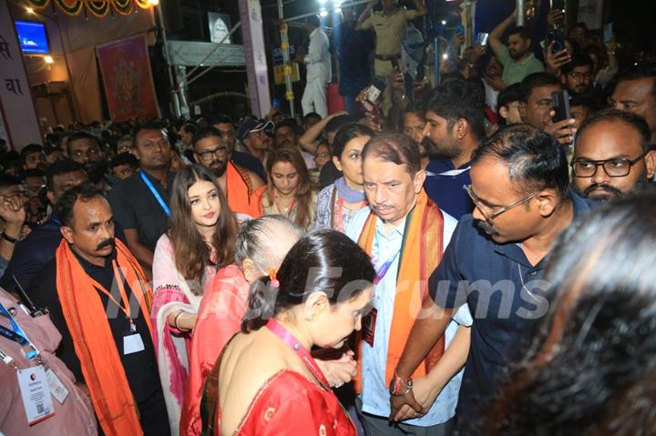 Aishwarya Rai Bachchan snapped at GSB Ganpati Darshan