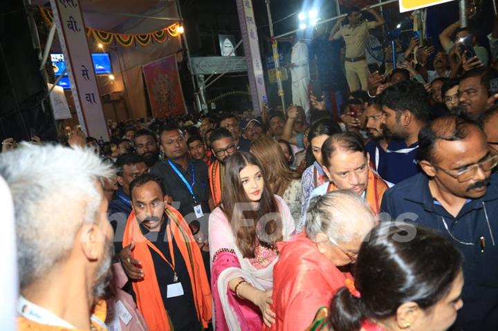 Aishwarya Rai Bachchan snapped at GSB Ganpati Darshan