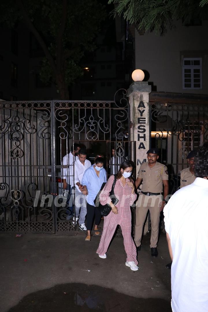 Malaika Arora snapped outside Malaika Arora’s father’s house 