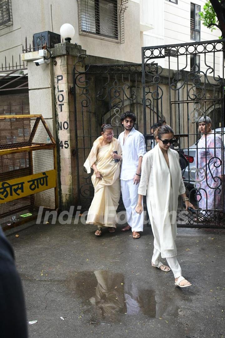 Malaika Arora and Arhaan Khan arrive for Malaika Arora's father Anil Mehta's last rites