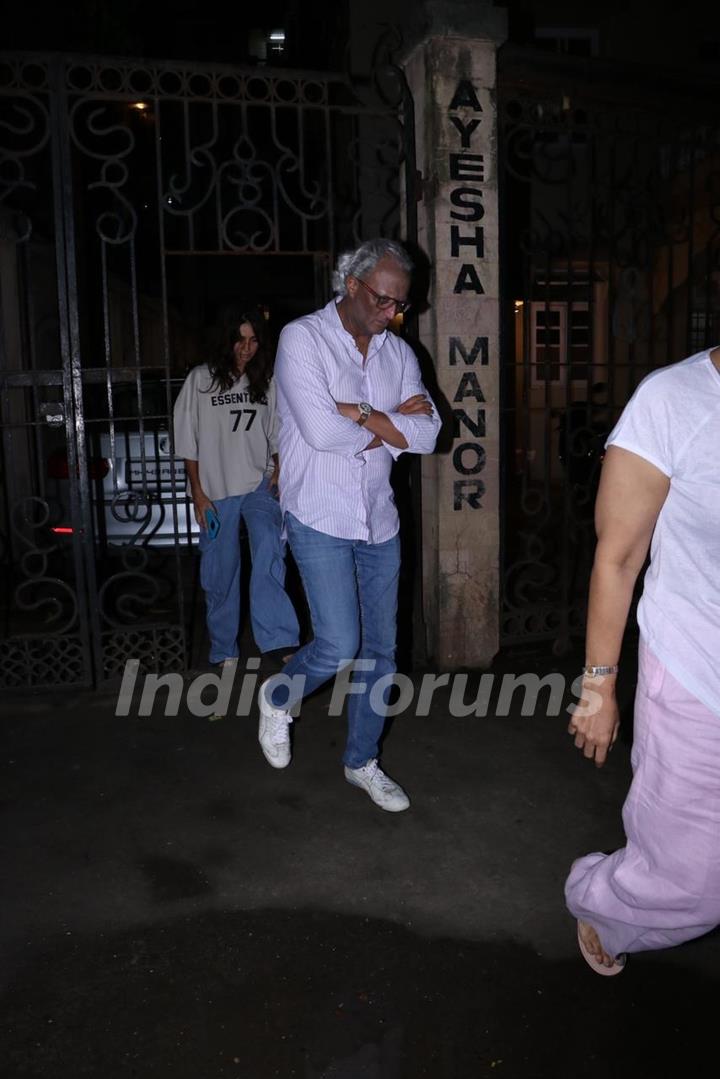 Celebrities arrive for Malaika Arora's father Anil Mehta's last rites