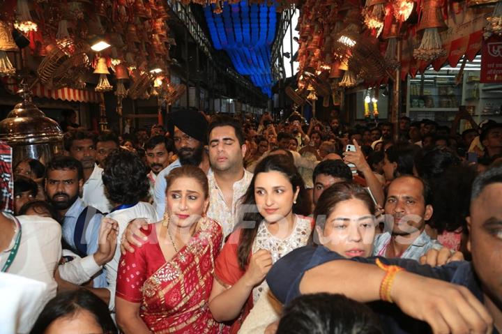 Anant Ambani and other celebs snapped at Lalbaugcha Raja