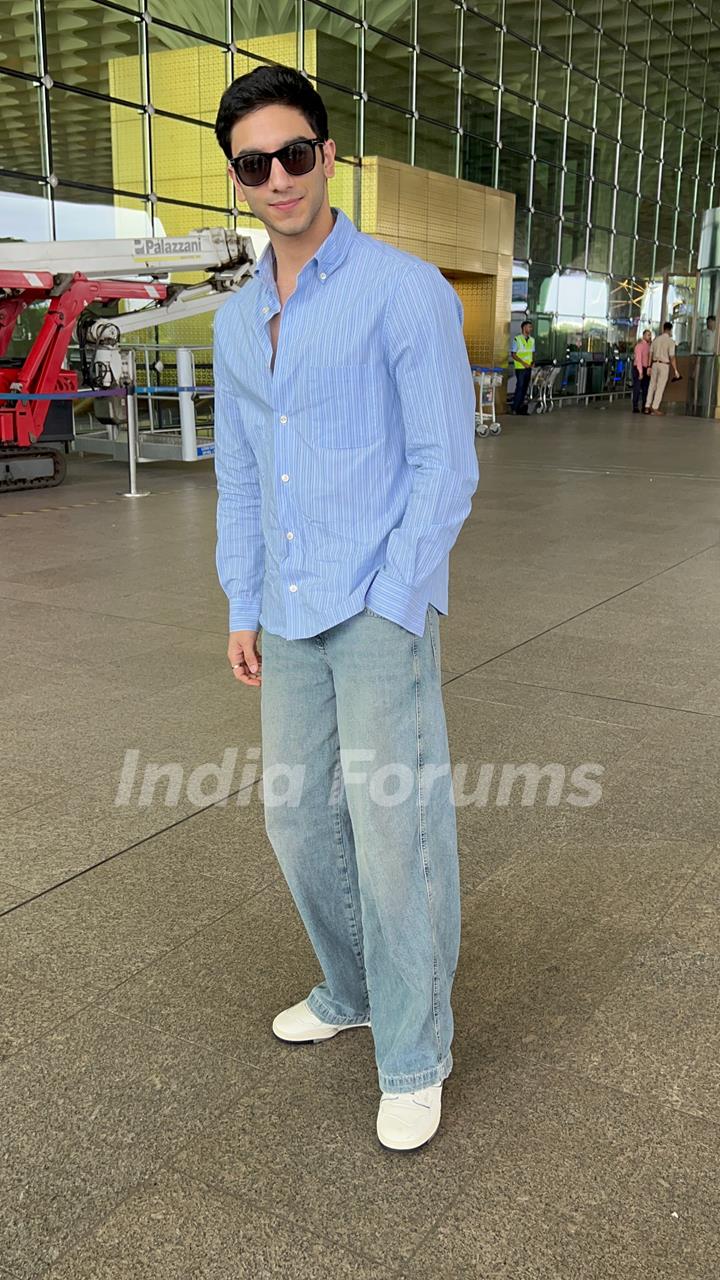 Vedang Raina snapped at the airport