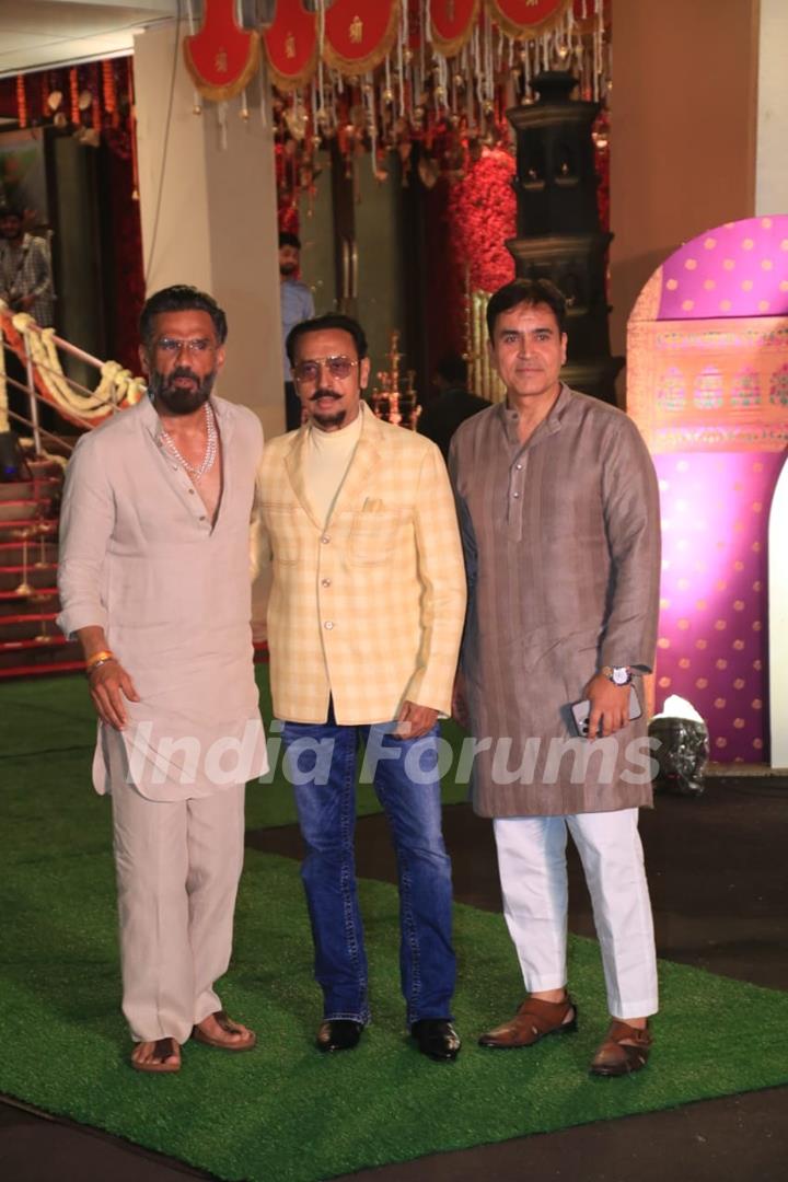 Gulshan Grover and Suniel Shetty snapped at CM’s residence for Ganpati Darshan