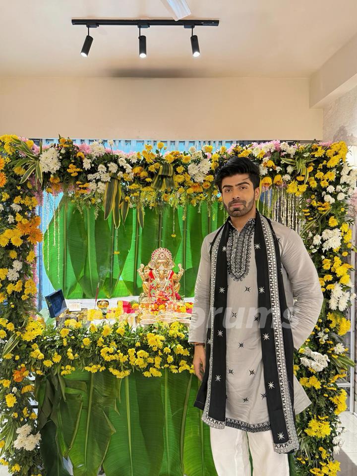 Akash Chaudhary looks super stylish during Ganesh Chaturthi Celebrations