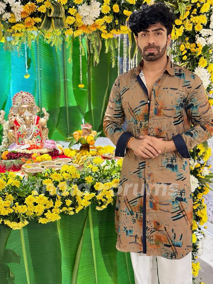 Akash Chaudhary looks super stylish during Ganesh Chaturthi Celebrations