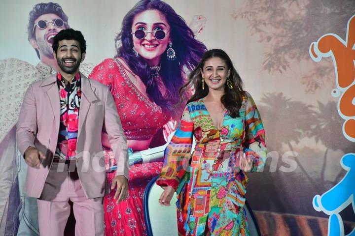 Aashim Gulati and Dhvani Bhanushali snapped at the special live musical performances of their upcoming film 'Kahan Shuru Kahan Khatam'