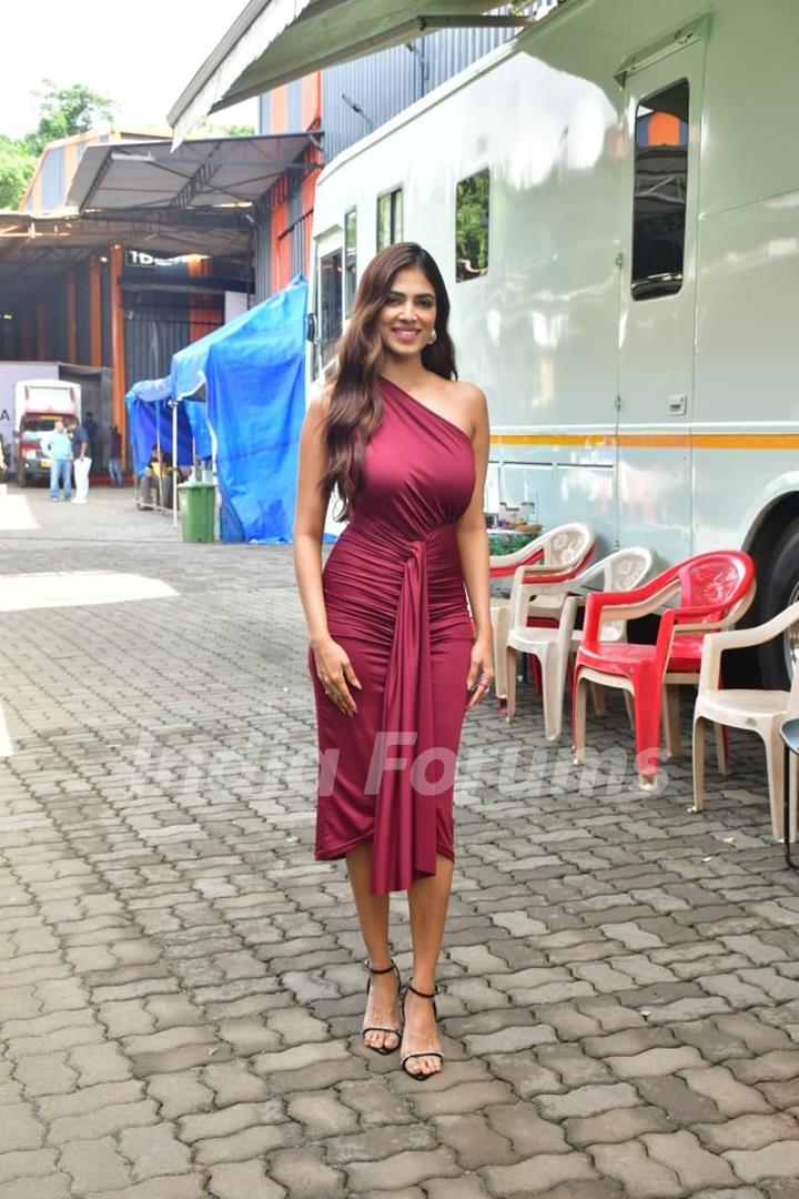 Malavika Mohanan snapped promoting their upcoming film Yudhra on the sets of India’s Best Dancer