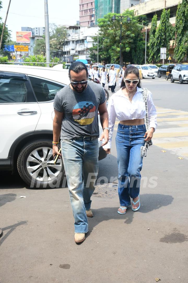 Saif Ali Khan and Sara Ali Khan get clicked in the city