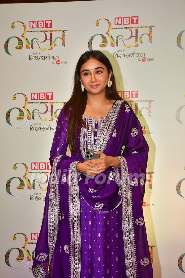 Prajakta Koli grace NBT Utsav Award 2024