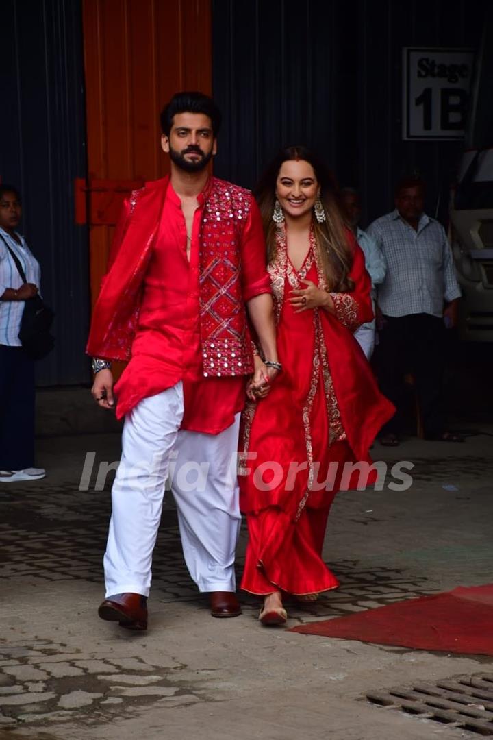 Sonakshi Sinha and Zaheer Iqbal snapped on the sets of India's Best Dancer season 4