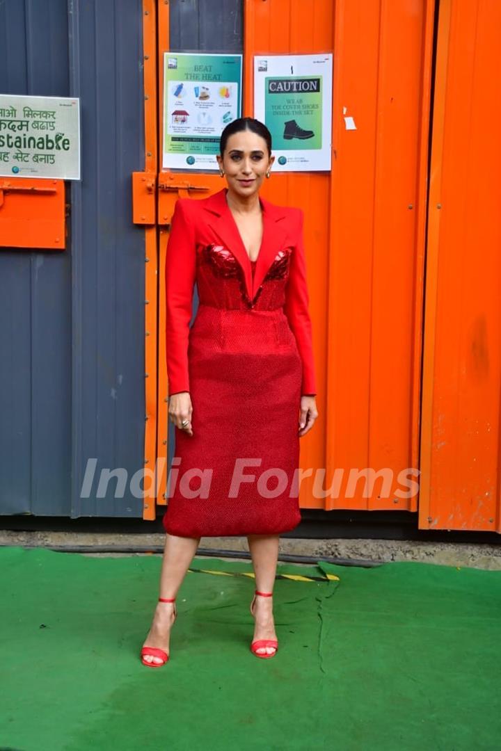 Karisma Kapoor snapped on the sets of India's Best Dancer season 4