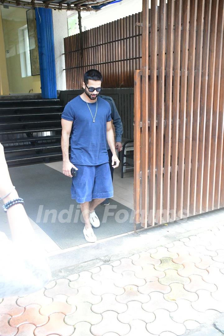 Shahid Kapoor snapped in the city