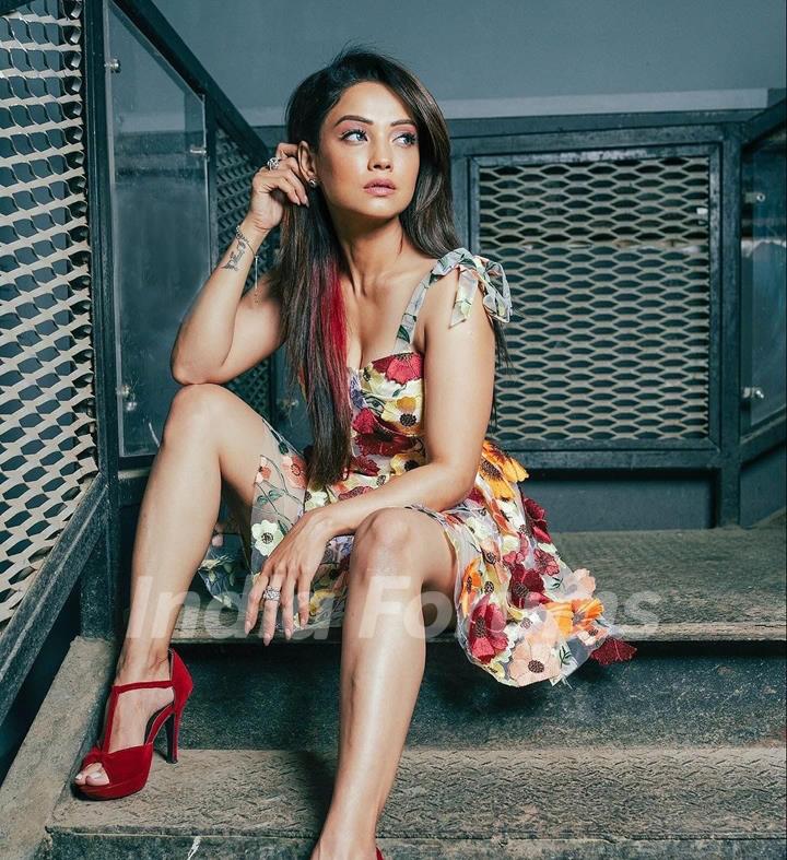 Adaa Khan Effortlessly fabulous florals