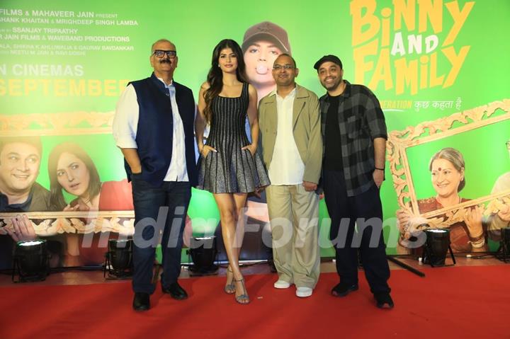 Anjini Dhawan  grace the premiere of Binny And Family