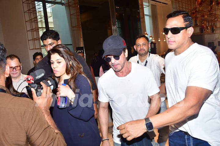 Shah Rukh Khan snapped in the city