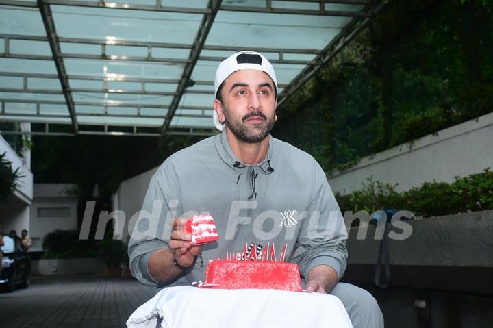 Ranbir Kapoor Celebrates His Birthday With Paparazzi