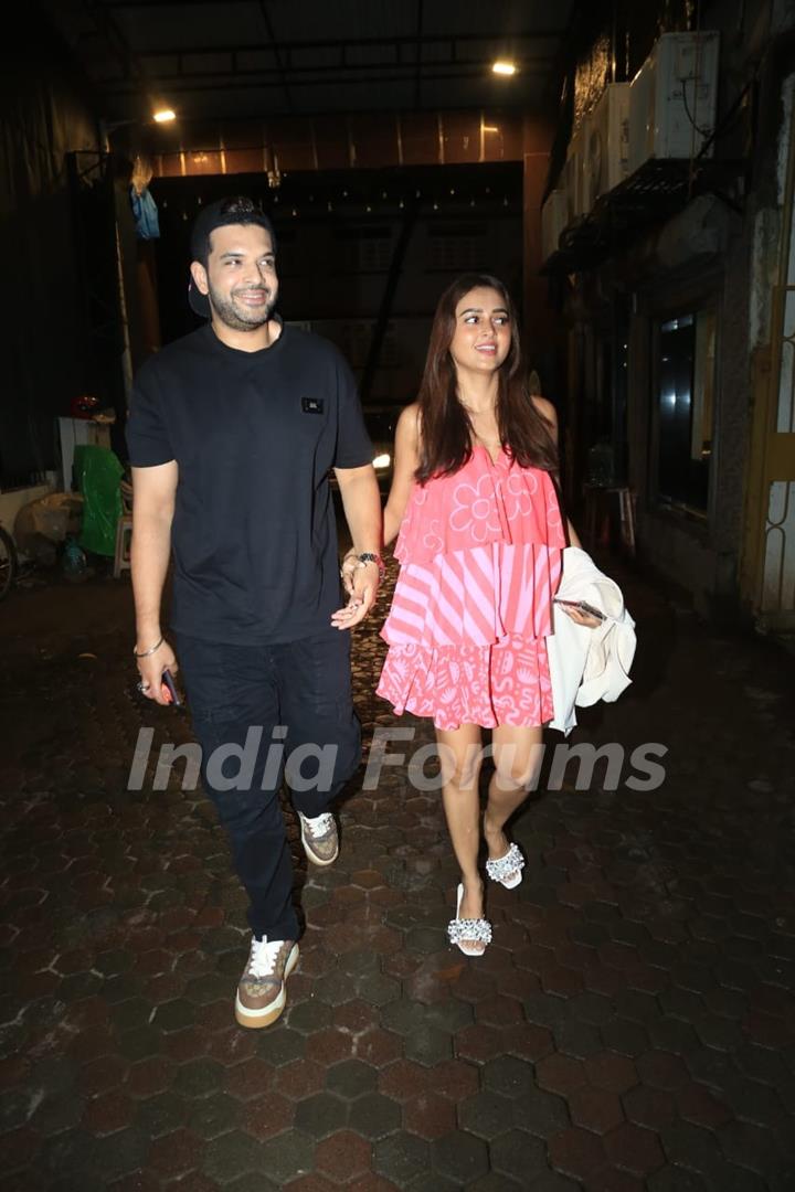 Karan Kundrra and Tejasswi Prakash  snapped in the city