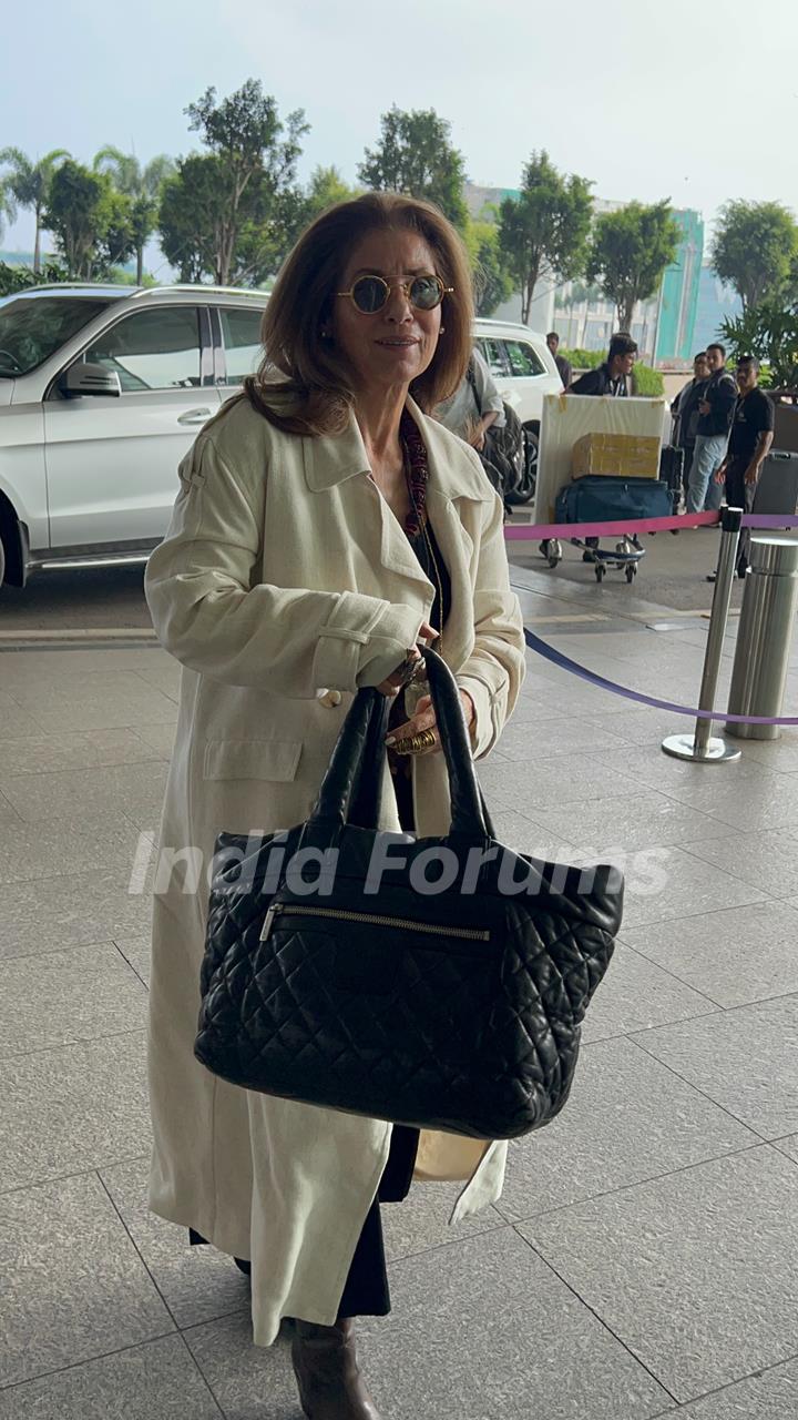 Dimple Kapadia snapped at the airport