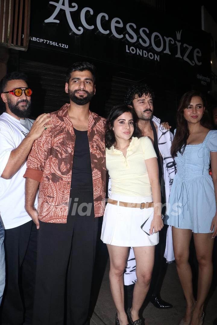 Raj Kundra, Tejasswi Prakash and Uorfi Javed snapped at Bastian Bandra