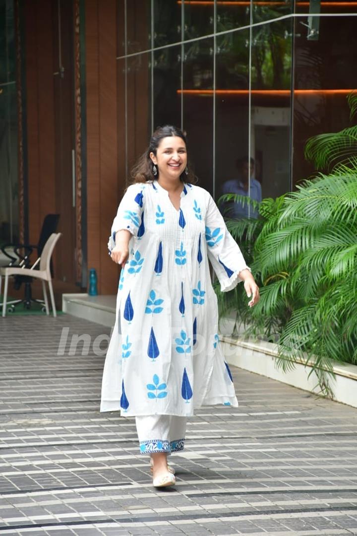 Parineeti Chopra snapped in the city