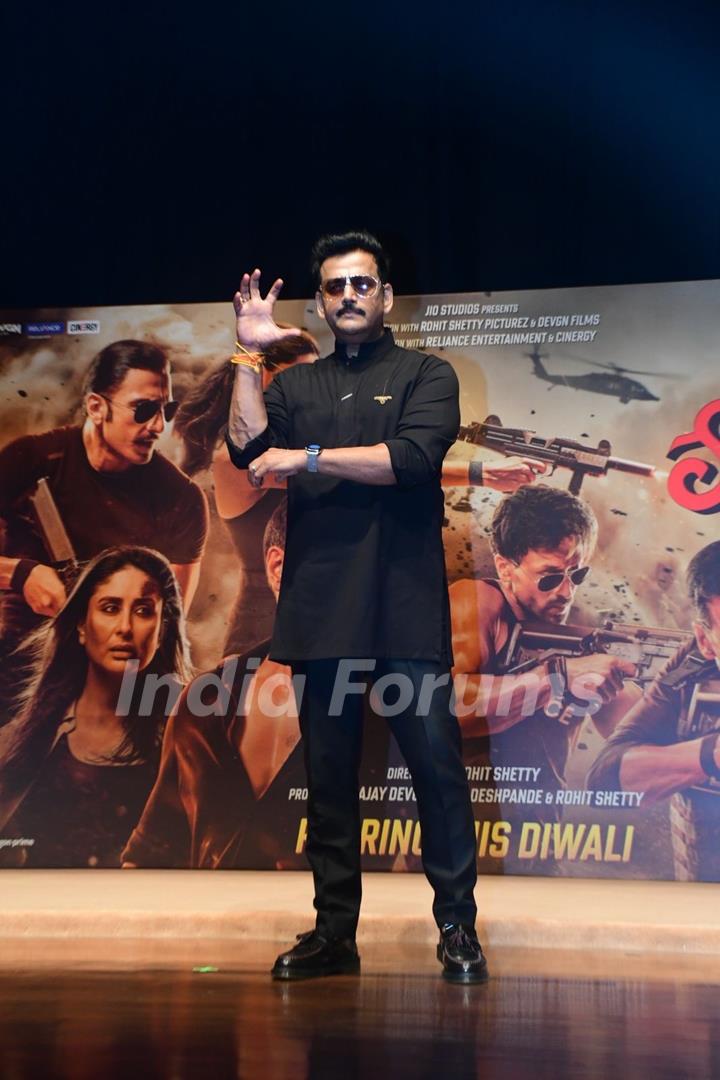 Ajay Devgn, Kareena Kapoor Khan, Tiger Shroff, Ranveer Singh, Arjun Kapoor, Rohit Shetty and other celebs grace the trailer launch of ‘Singham Again’