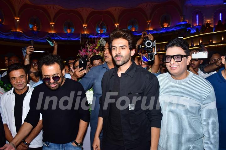 Rajpal Yadav, Bhushan Kumar, Anees Bazmee and Kartik Aaryan snapped at the trailer launch of ‘Bhool Bhulaiyaa 3’ at Raj Mandir in Jaipur