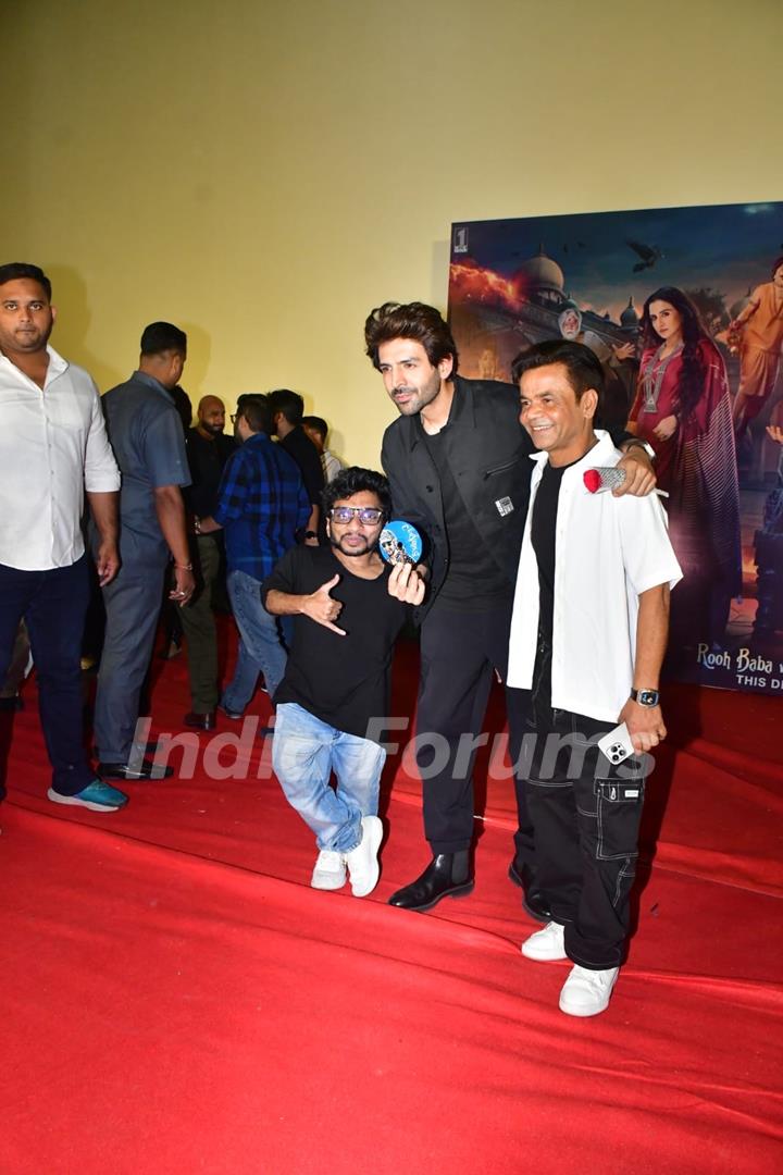 Rajpal Yadav and Kartik Aaryan snapped at the trailer launch of ‘Bhool Bhulaiyaa 3’ at Raj Mandir in Jaipur