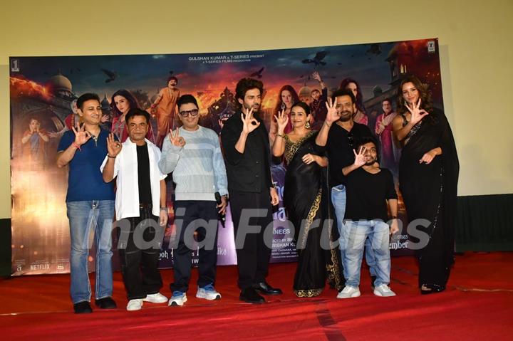 Vidya Balan, Rajpal Yadav, Bhushan Kumar, Anees Bazmee, Kartik Aaryan and Triptii Dimri snapped at the trailer launch of ‘Bhool Bhulaiyaa 3’ at Raj Mandir in Jaipur