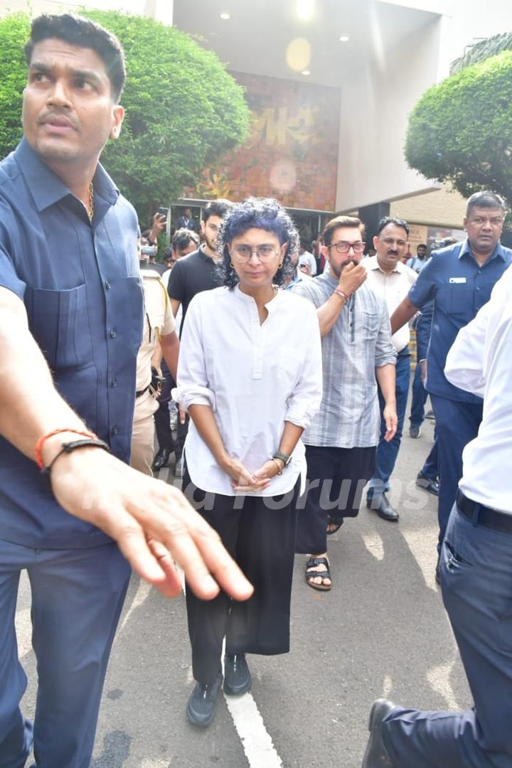 Kiran Rao snapped at Ratan Tata's Funeral