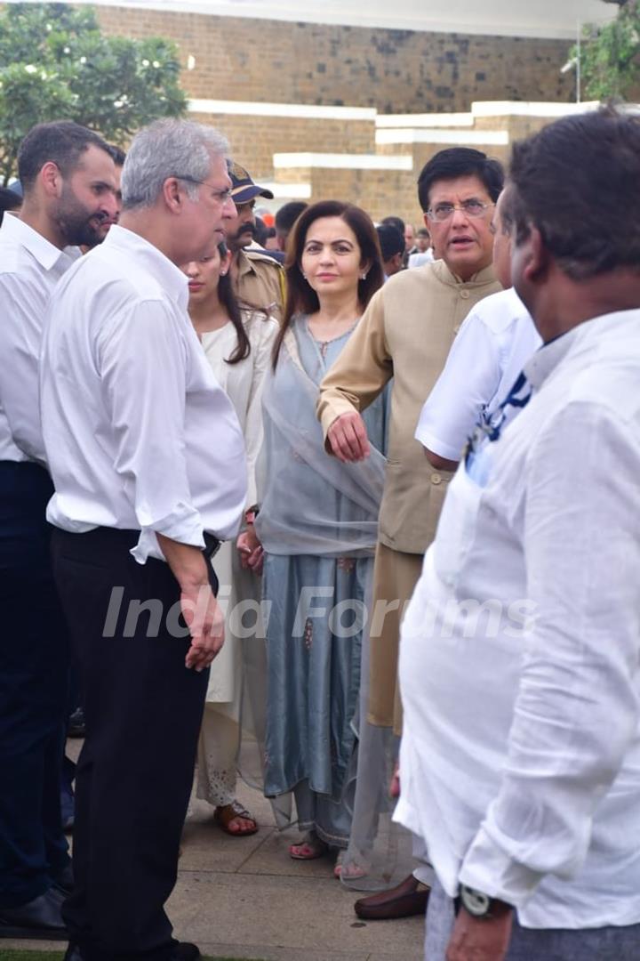 Neeta Ambani snapped at Ratan Tata's Funeral