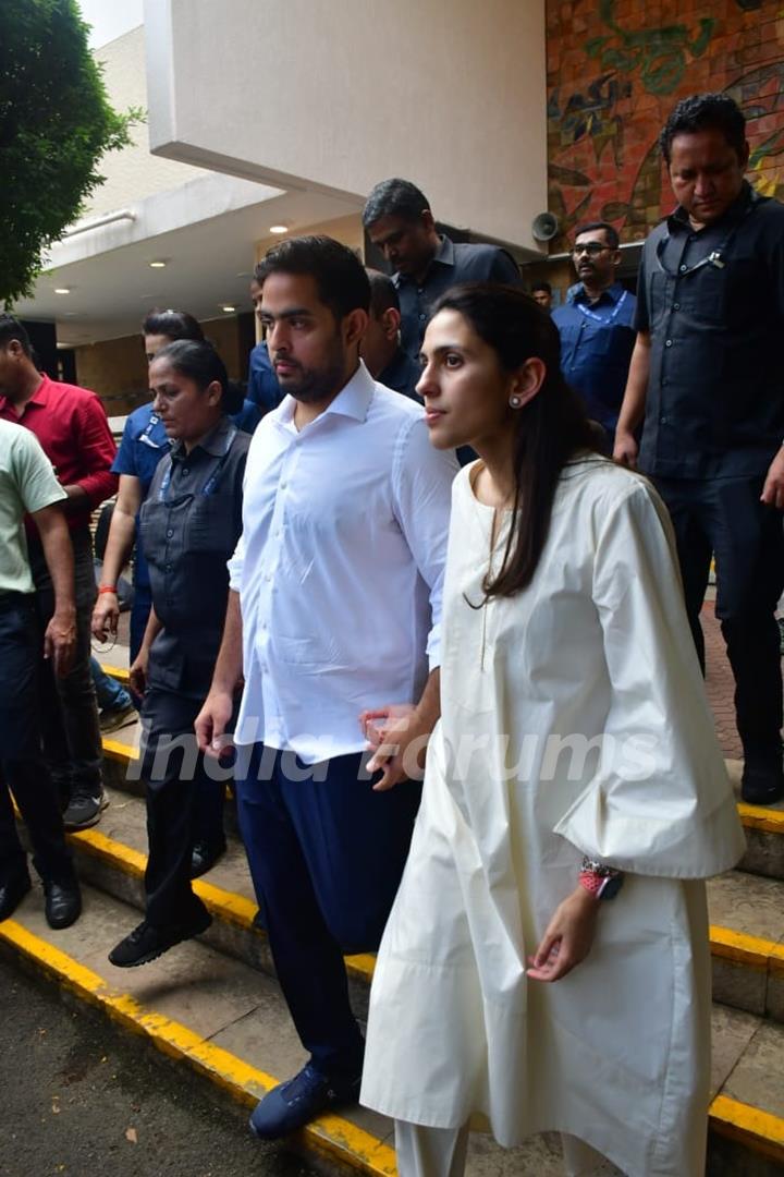 Akash Ambani and Shloka Mehta snapped at Ratan Tata's Funeral