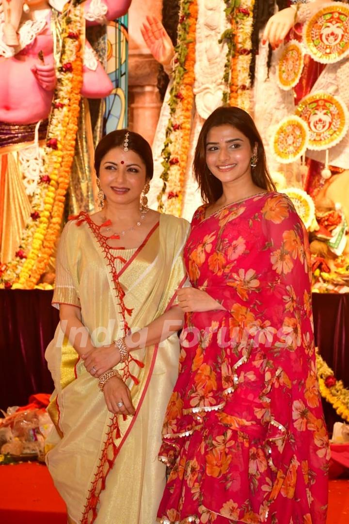 Bhagyashree Patwardhan snapped at Durga Puja Pandal