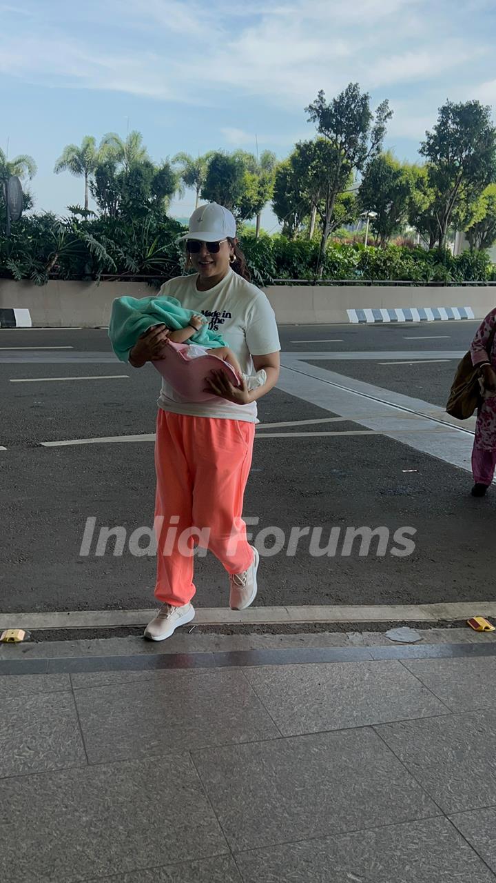 Richa Chadha snapped at the airport