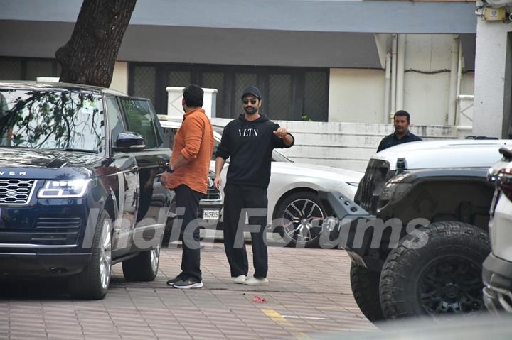 Vicky Kaushal snapped in the city