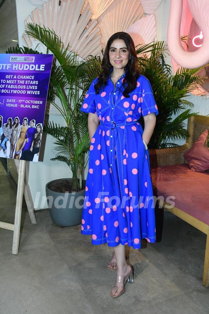 Bhavana Pandey snapped promoting their upcoming Movie 'Fabulous Lives VS Bollywood Wives'