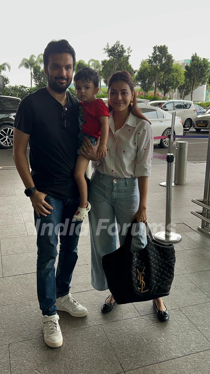 Kajal Aggarwal snapped with her family at the Mumbai airport 