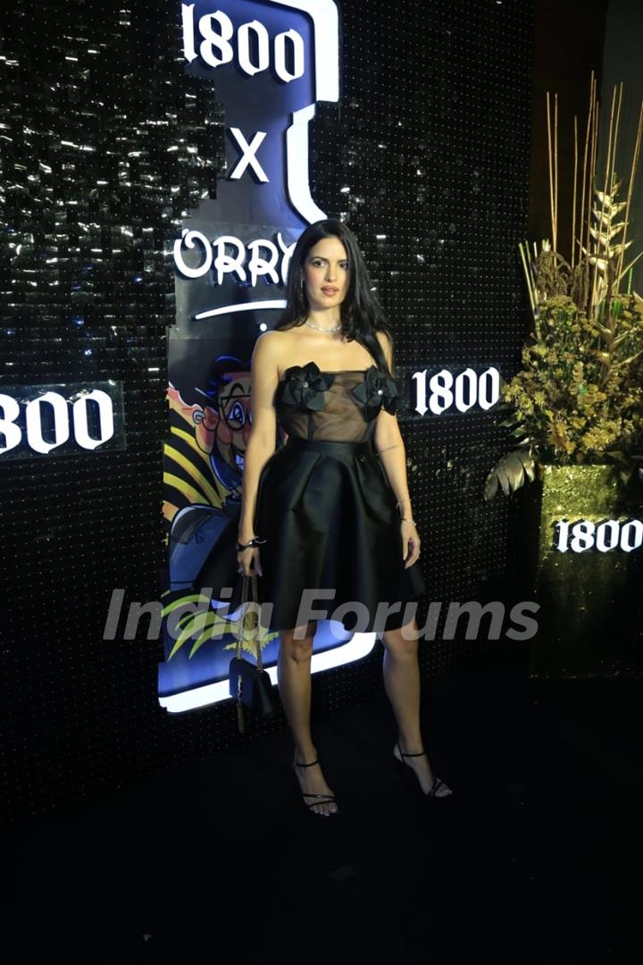 Khushi Kapoor, Pratibha Ranta and others snapped at YSL Beauty launch