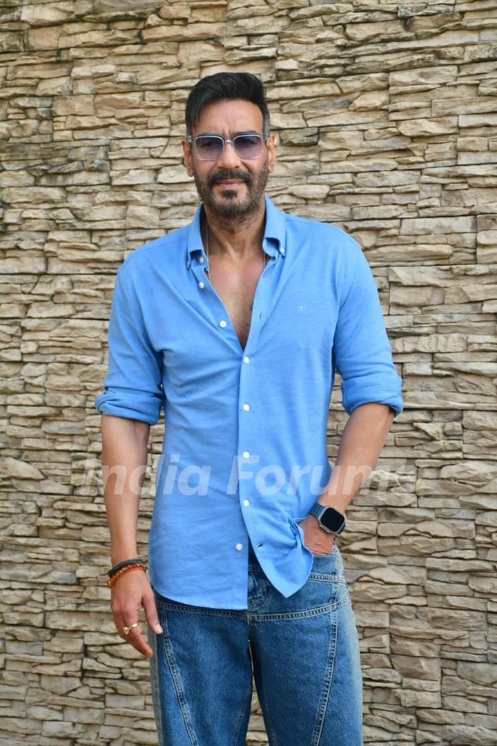 Ajay Devgn snapped promoting their upcoming film ‘Singham Again’