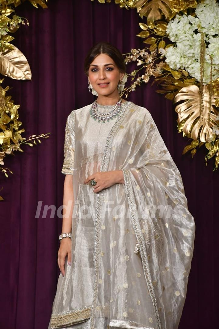 Sonali Bendre snapped at Manish Malhotra’s Diwali Bash