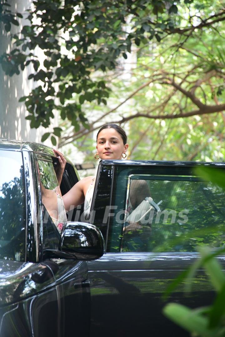 Alia Bhatt snapped in the city