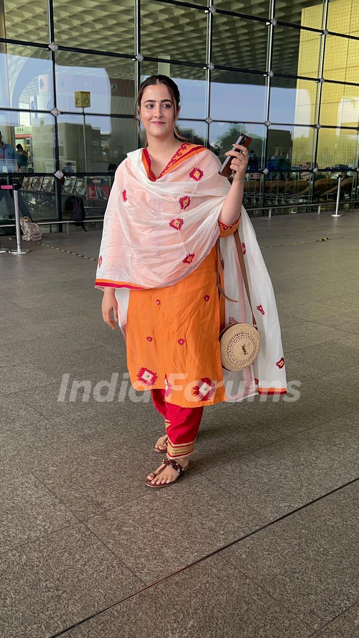 Nupur Sanon snapped at the airport