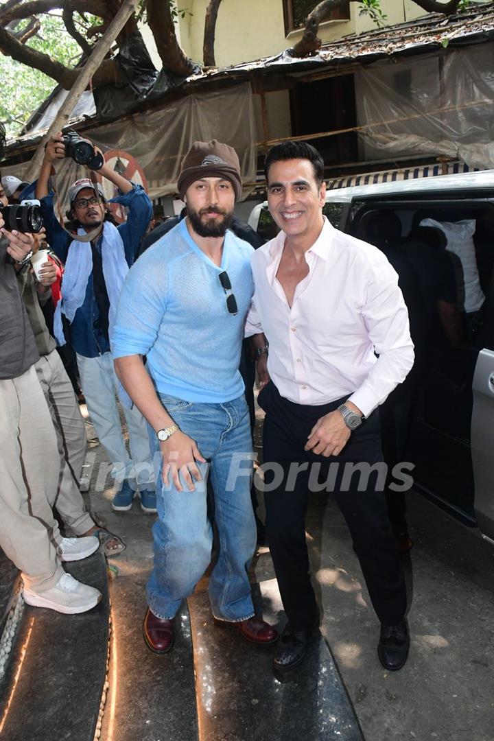 Akshay Kumar and Tiger Shroff snapped promoting their upcoming film 'Singham Again' At Torii